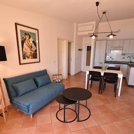 Apartamento Route 25 - Cavoli - Vista Mare, Con Clima, Terrazza E Posto Auto Spiaggia di Cavoli Exterior foto