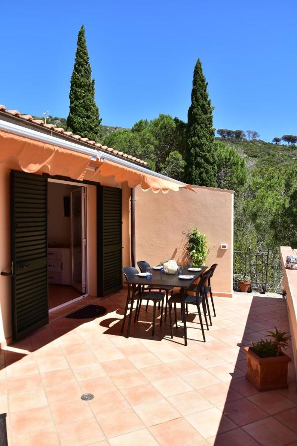 Apartamento Route 25 - Cavoli - Vista Mare, Con Clima, Terrazza E Posto Auto Spiaggia di Cavoli Exterior foto