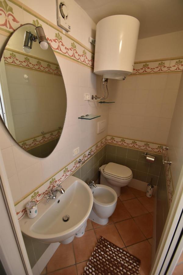 Apartamento Route 25 - Cavoli - Vista Mare, Con Clima, Terrazza E Posto Auto Spiaggia di Cavoli Exterior foto