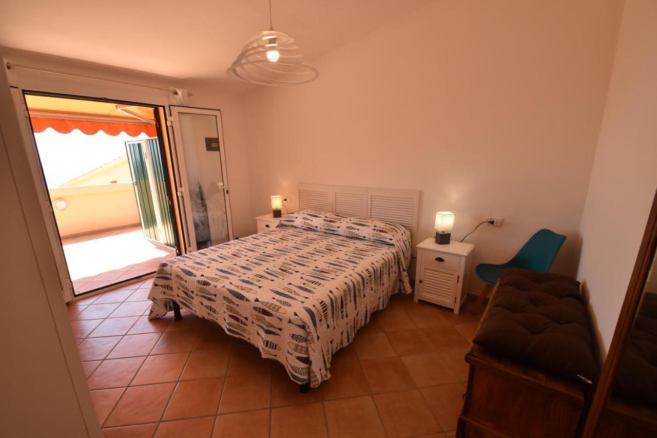 Apartamento Route 25 - Cavoli - Vista Mare, Con Clima, Terrazza E Posto Auto Spiaggia di Cavoli Exterior foto