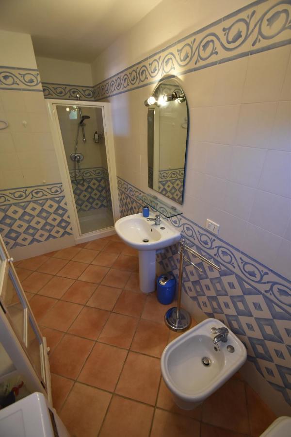 Apartamento Route 25 - Cavoli - Vista Mare, Con Clima, Terrazza E Posto Auto Spiaggia di Cavoli Exterior foto