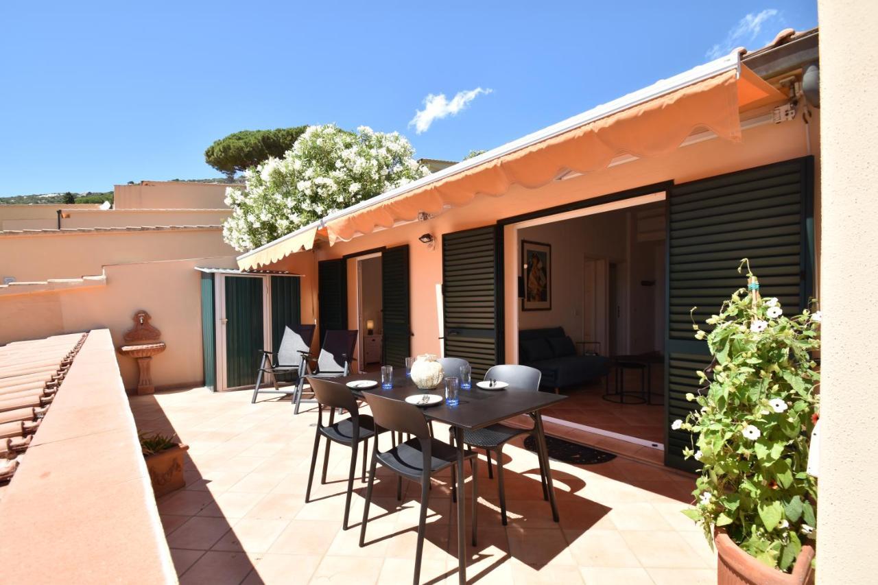 Apartamento Route 25 - Cavoli - Vista Mare, Con Clima, Terrazza E Posto Auto Spiaggia di Cavoli Exterior foto